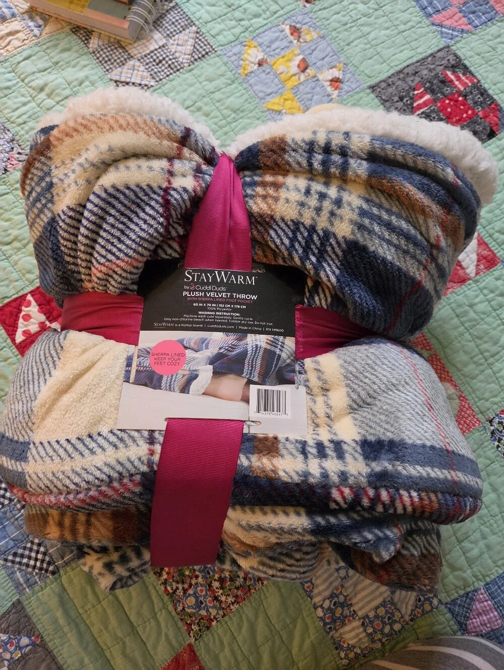 Cuddl Duds Cozy Plush Sherpa Blanket 60 x 70 Stay Warm Super Soft Luxury Throw